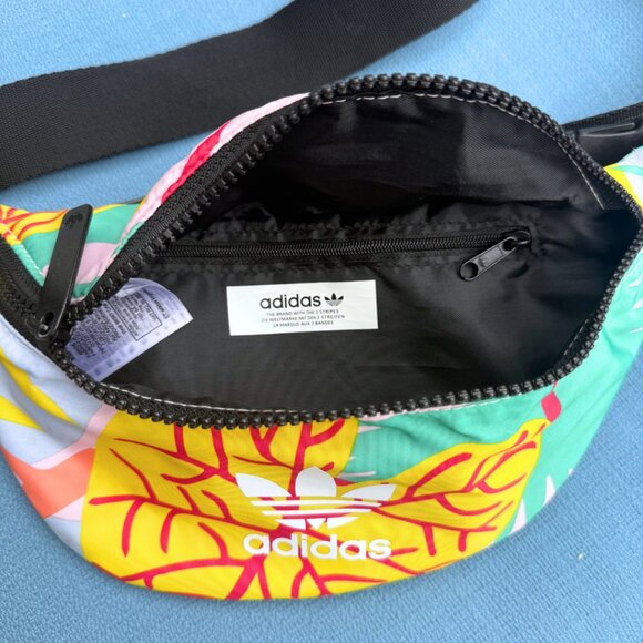 Adidas Tropical Leaf Pattern Waist Bag / Fanny Pack / Crossbody - New - Picture 6 of 8
